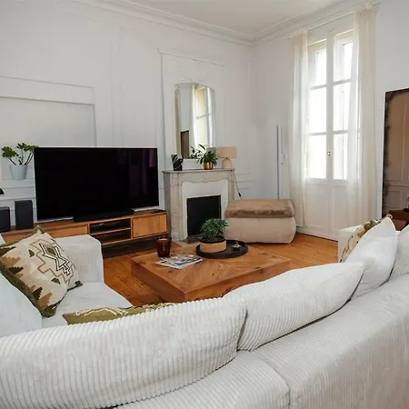 Magnifique Elegant Et Central Daire Bordeaux