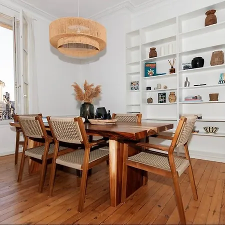 Magnifique Elegant Et Central Daire *