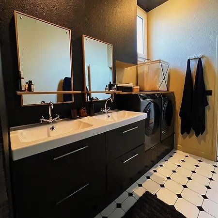 Magnifique Elegant Et Central Daire *